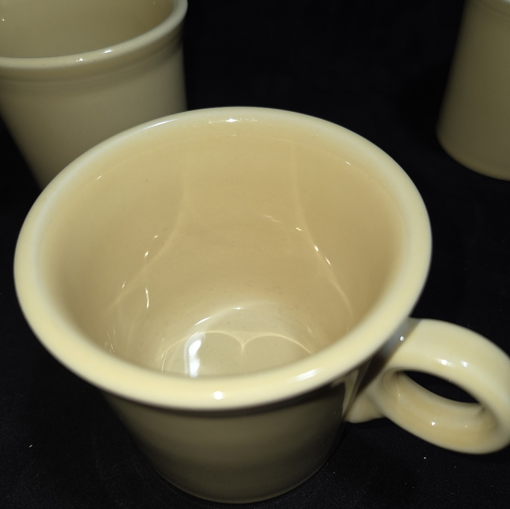 4 Fiesta Old Ivory Ring Mugs Cups - Picture 2 of 6